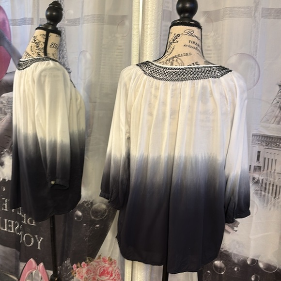 One World Boho Ombre Blouse - Picture 3 of 7